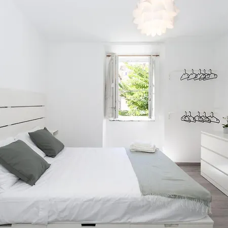 Lua's - Predio Baixa *